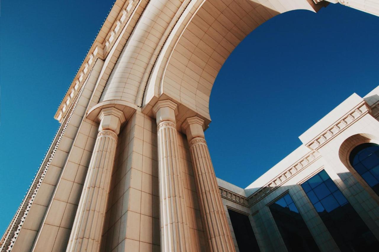 Отель Intercontinental Tashkent By Ihg Экстерьер фото