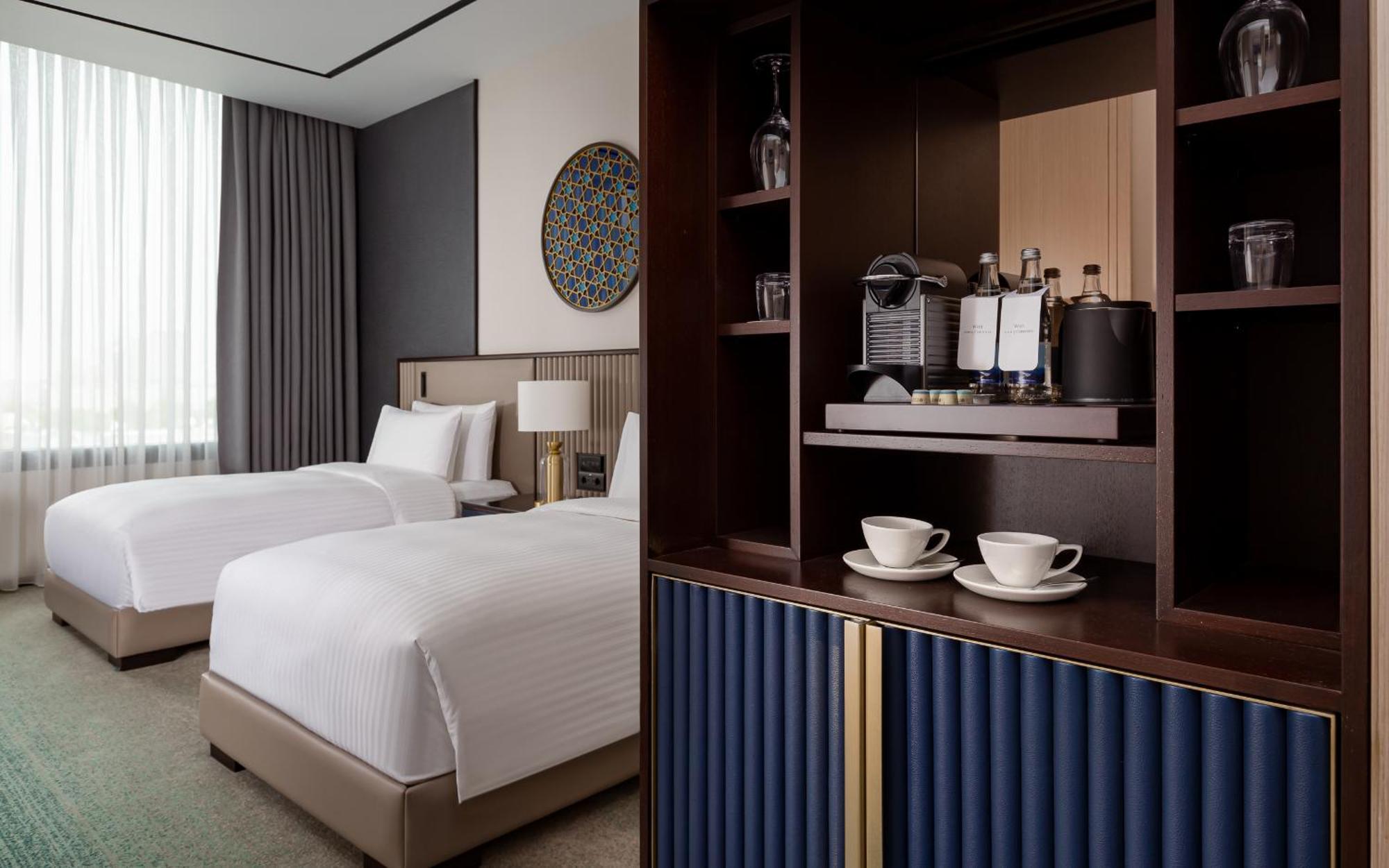 Отель Intercontinental Tashkent By Ihg Экстерьер фото